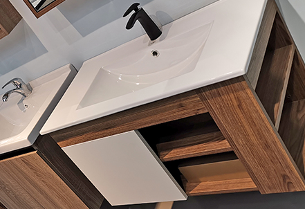 Washbasin with cabinet